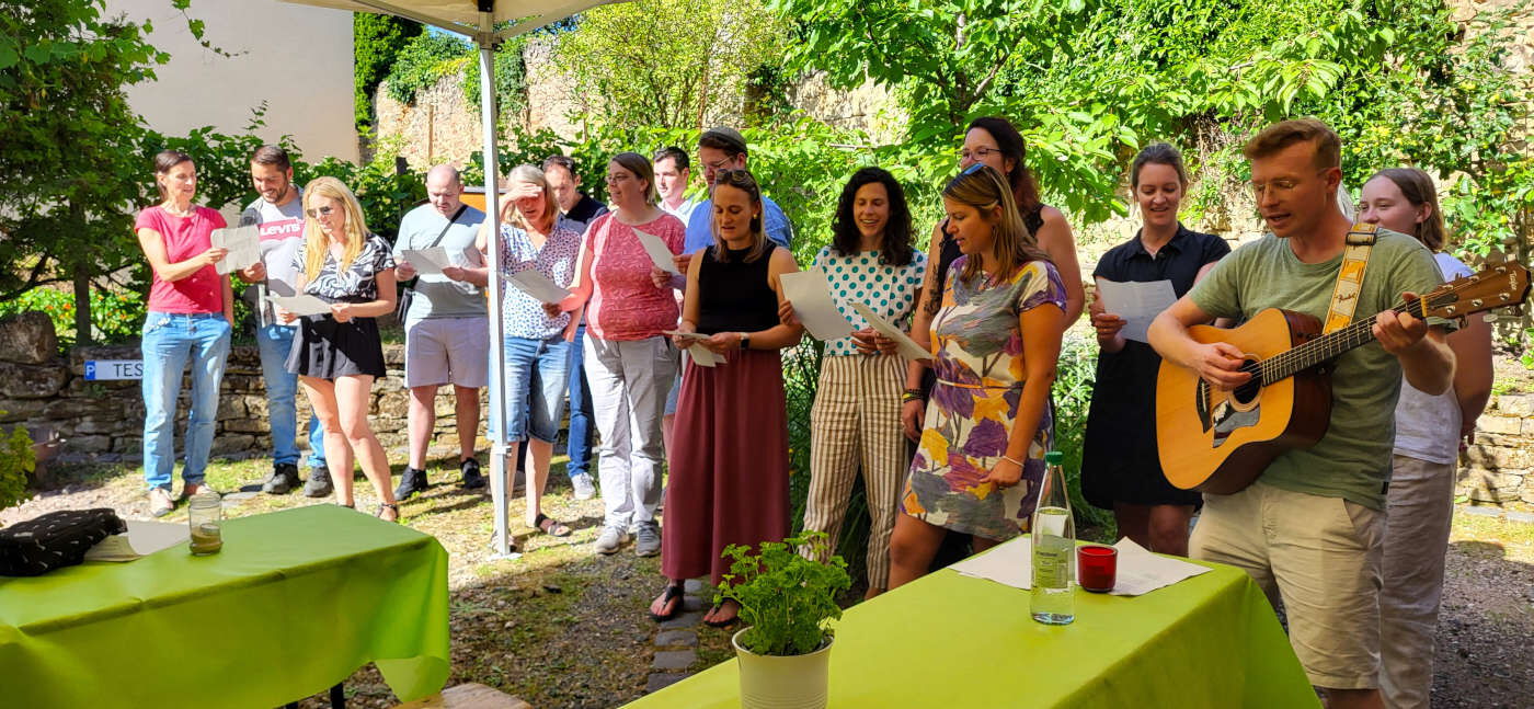 Teamkollegen bei Singen